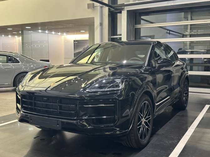 Porsche Cayenne Coupé 3.0 AT (353 л.с.) 4WD