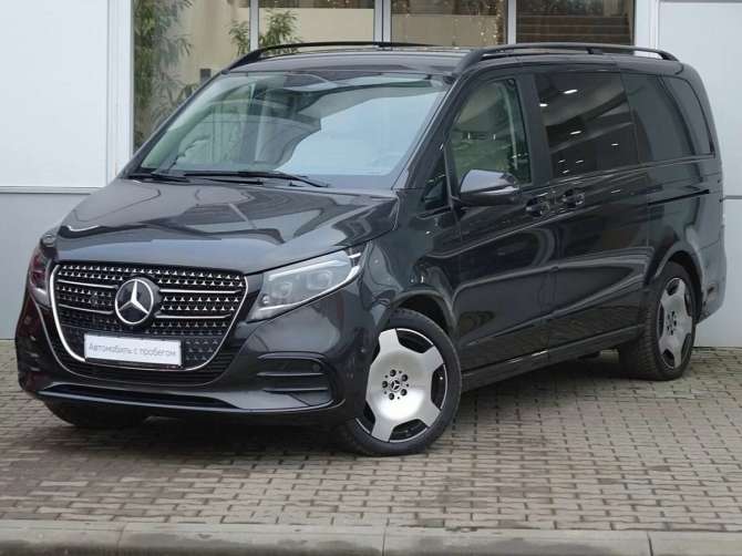 Mercedes-Benz V-Класс 300 d длинный 2.0d AT (237 л.с.) 4WD