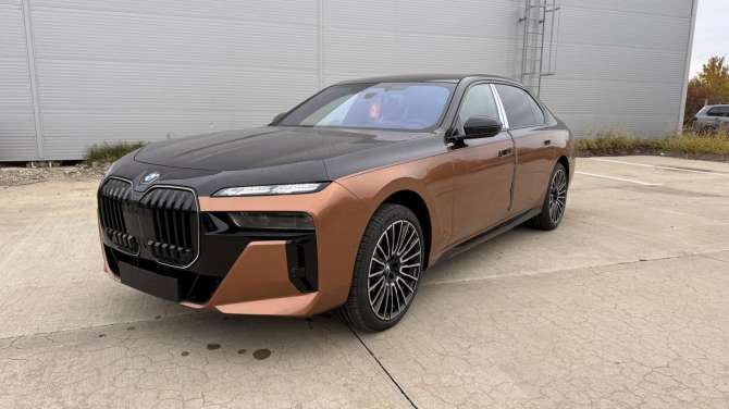 BMW 7 серии 740d xDrive 3.0d AT (286 л.с.) 4WD