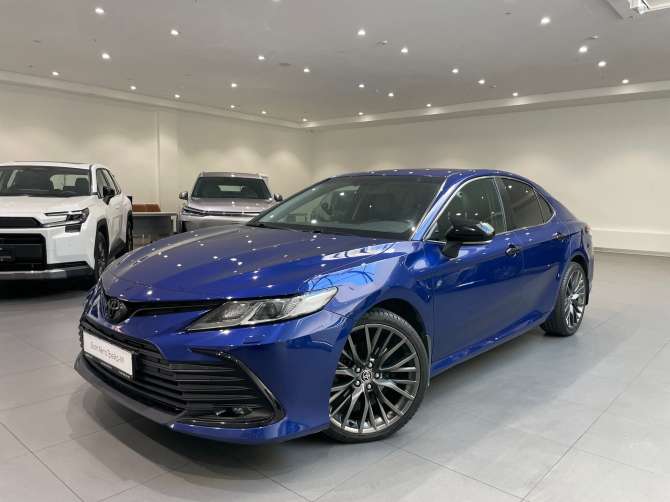 Toyota Camry 2.5 AT (200 л.с.)