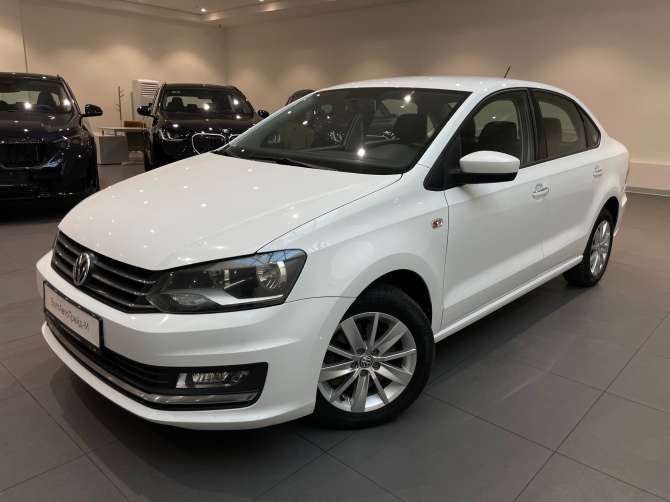 Volkswagen Polo 1.6 AT (110 л.с.)