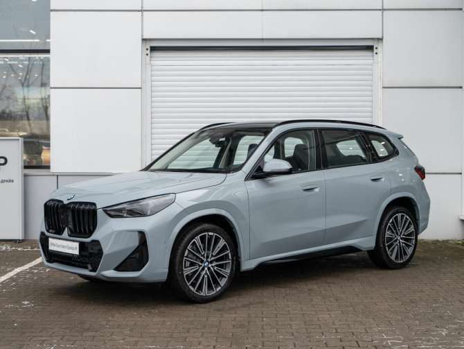 BMW X1 25Li xDrive 2.0 AMT (204 л.с.) 4WD