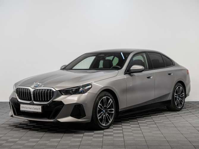 BMW 5 серии 520d xDrive 2.0d AT (197 л.с.) 4WD