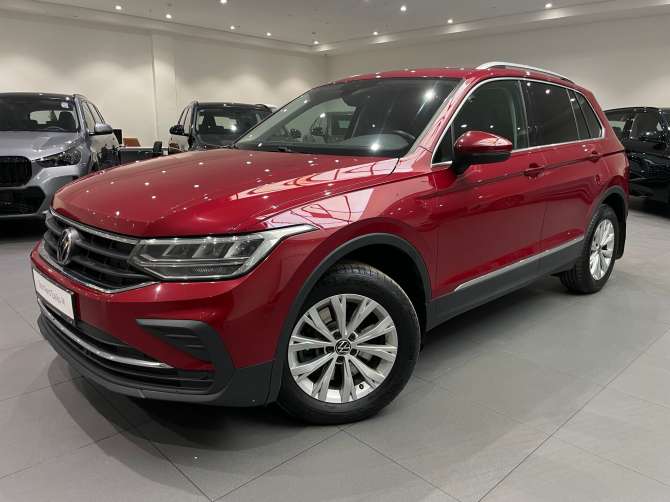 Volkswagen Tiguan 2.0 AMT (180 л.с.) 4WD