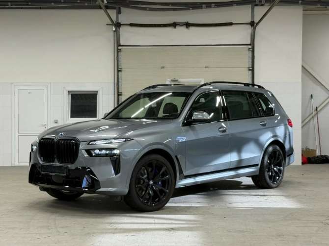 BMW X7 40i 3.0 AT (381 л.с.) 4WD
