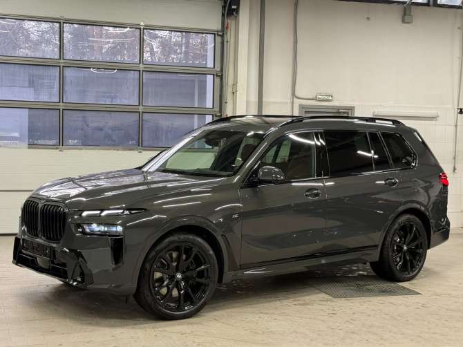 BMW X7 40d 3.0d AT (340 л.с.) 4WD