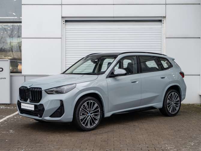 BMW X1 25Li xDrive 2.0 AMT (204 л.с.) 4WD